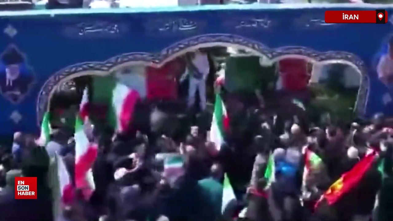 Tahran’da Laricani ve Süleymani için cenaze töreni düzenlendi