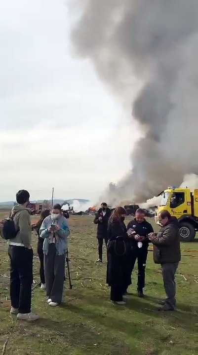 Incendio de una nave industrial en La Bañeza