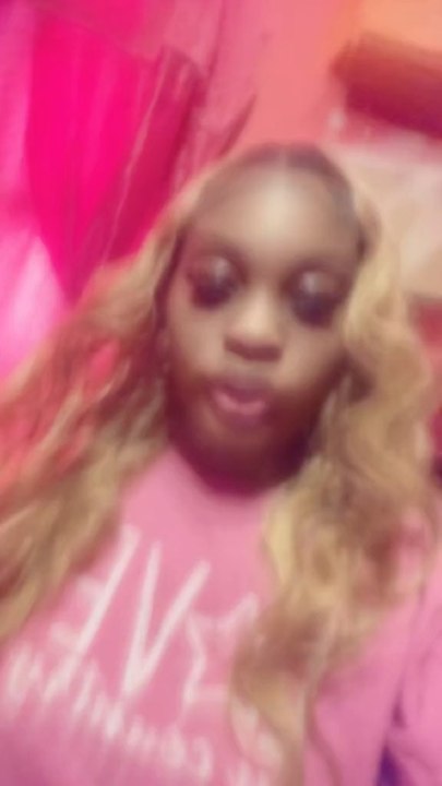 I put head between ha toeee😘