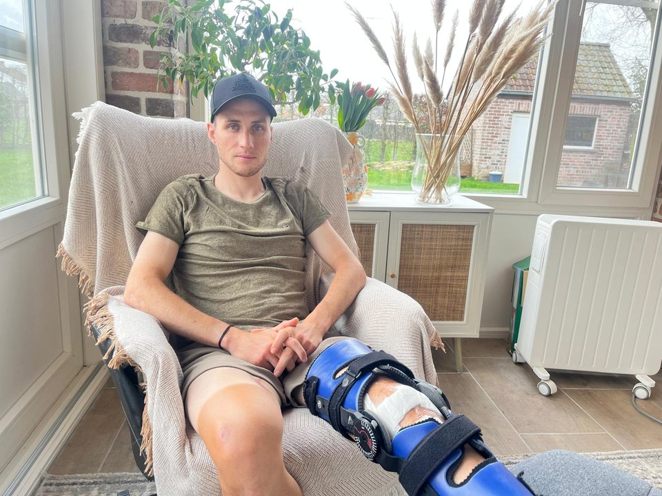 "J'ai pensé que j'allais partir", raconte Damien Touzé, coureur cycliste de Cofidis, après sa chute à Oman