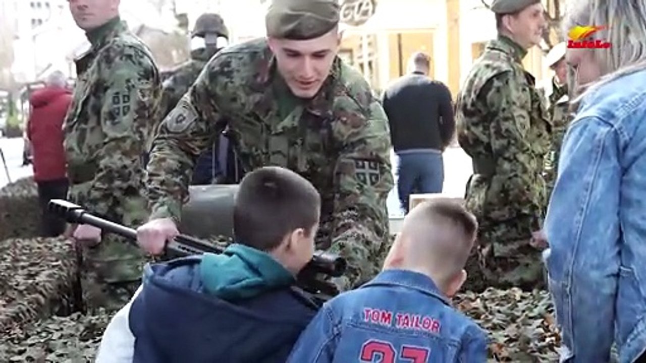 Izložba i promocija vojske Srbije u Loznici