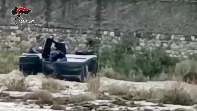 Reggio Calabria, auto si ribalta nel torrente: due persone salvate dai carabinieri (18.03.26)