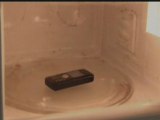 Telephone portable dans le micro ondes