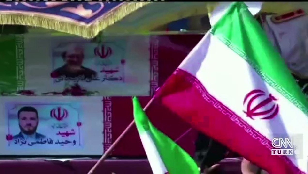 Tahran'da Laricani ve Süleymani için dev cenaze töreni