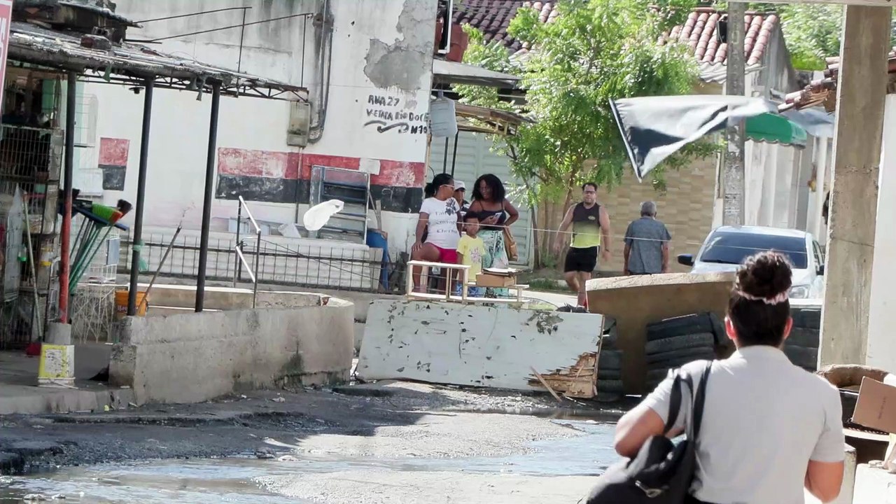 Problemas de Infraestrutura na Avenida Benjamim Paulista Persistem: Impacto no Comércio Local e Qualidade de Vida dos Moradores