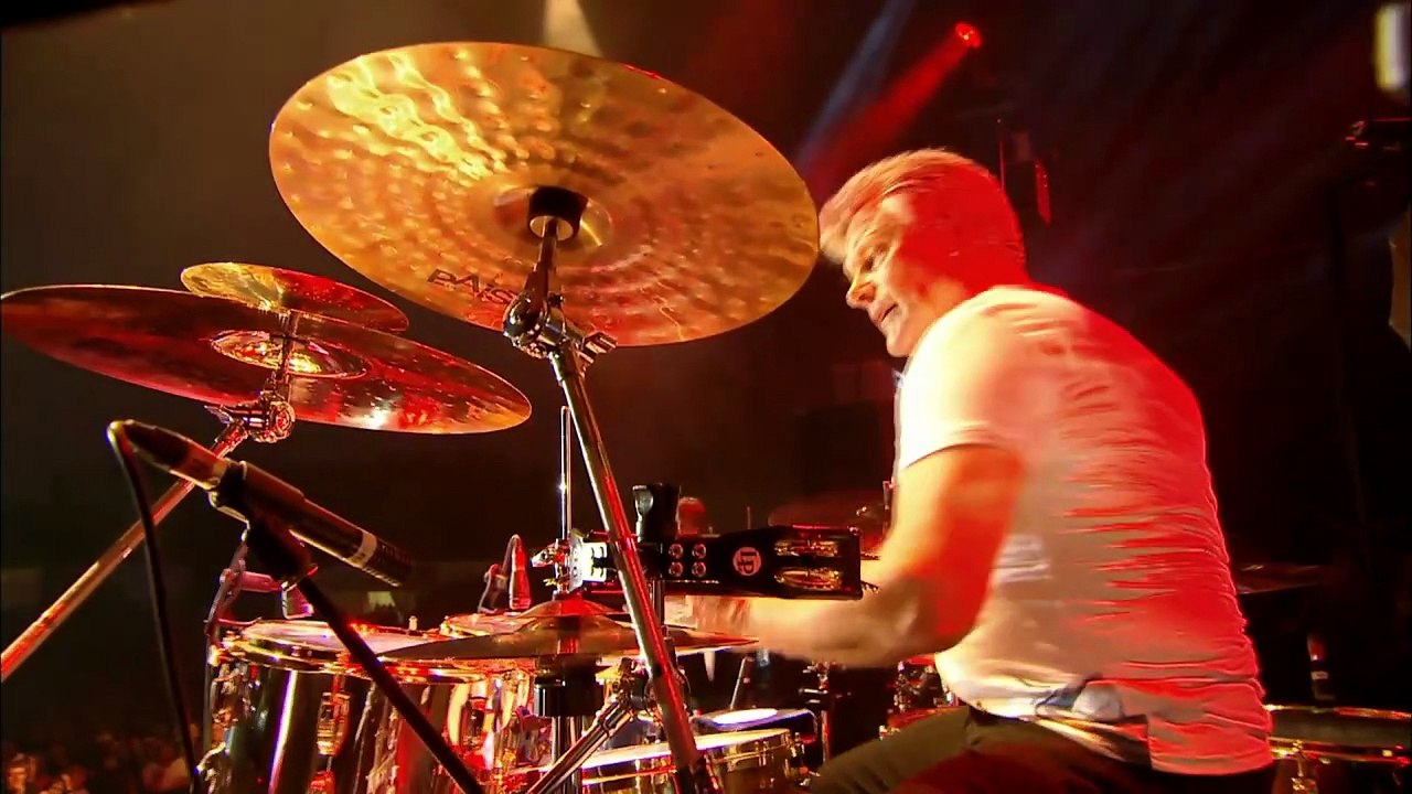 Take a Pebble...Tarkus (Eruption / Stones of Years / Iconoclast / Mass / Battlefield / Aquatarkus) - Emerson, Lake & Palmer (live)