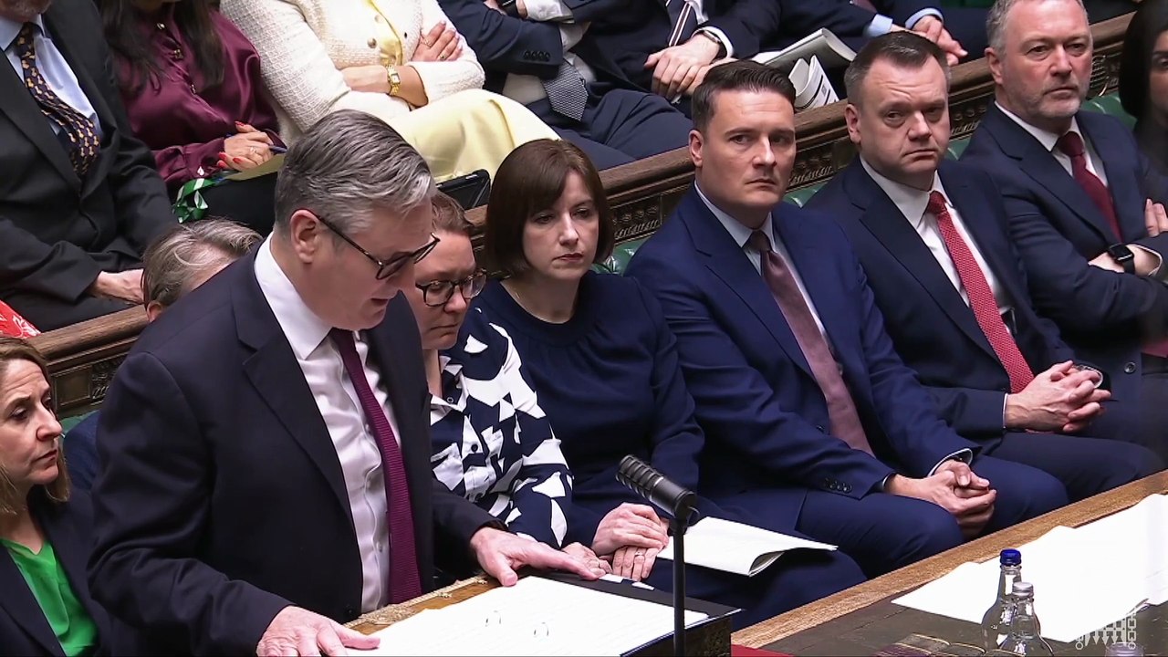 Students at the University of Kent queue for meningitis vaccine