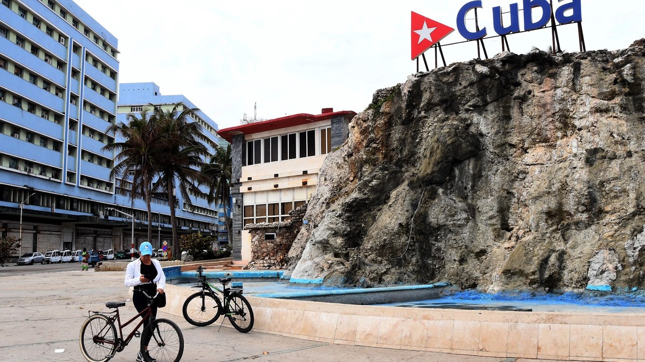 Activistas europeos envían suministros médicos y energéticos a Cuba