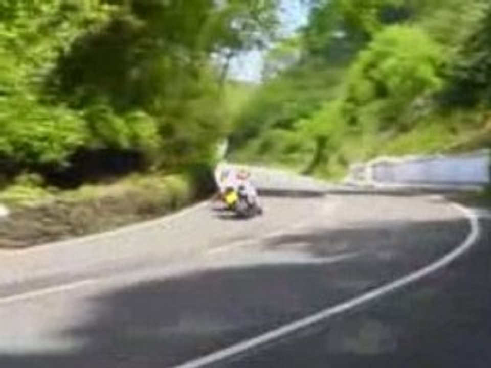 John McGuinness tries out 2007 & 2008 Honda CBR1000RR ...