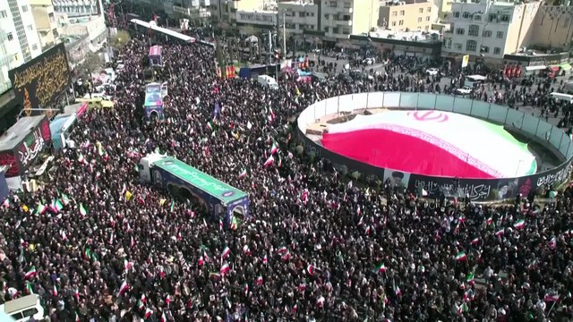 Irão: funeral de Estado em Teerão por Larijani e outros responsáveis mortos em ataques