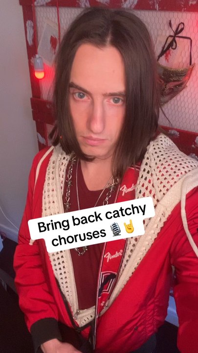Sing with me 🤩🎙️