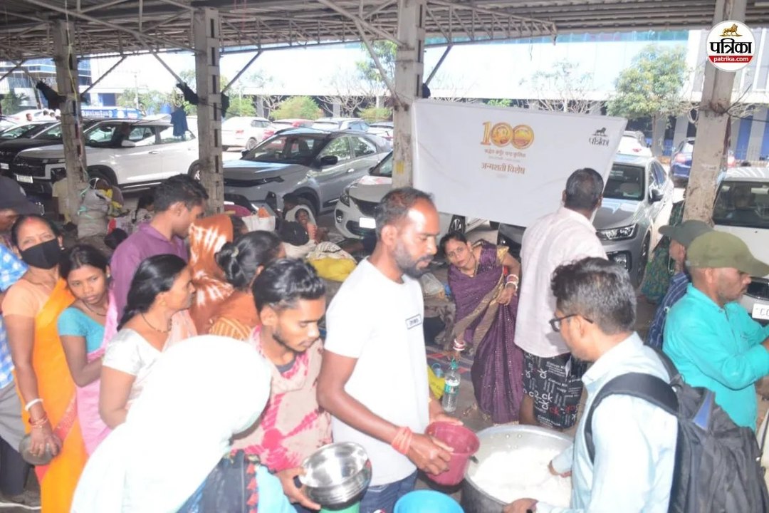 डीकेएस अस्पताल में सैकड़ों को निःशुल्क भोजन वितरण