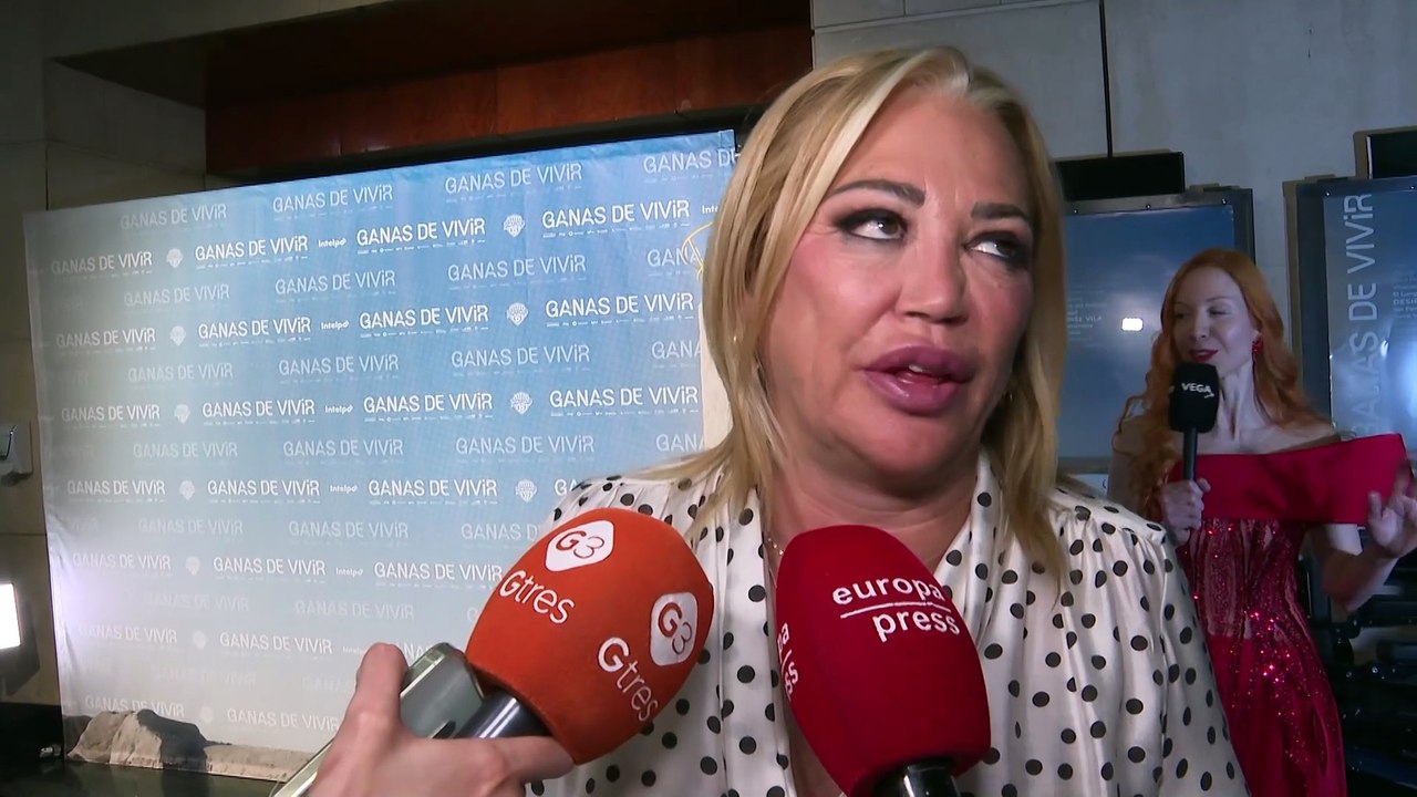 Belén Esteban y Miguel Marcos derrochan pasión por primera vez en un photocall