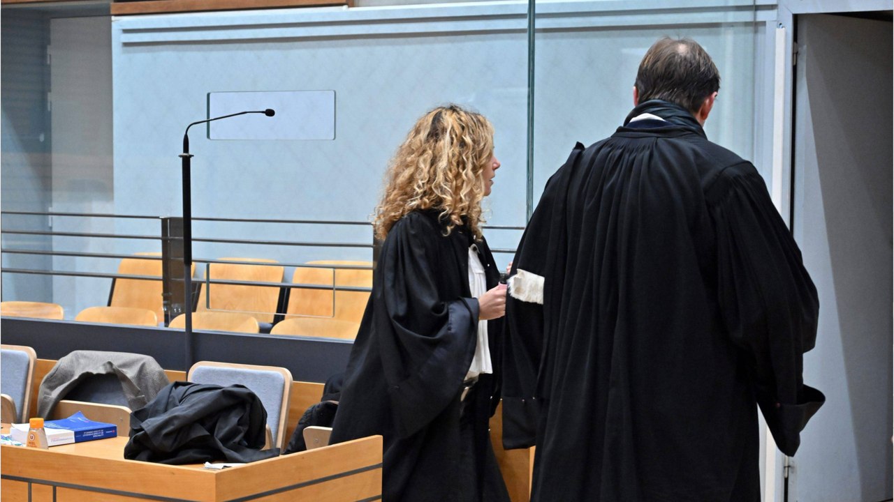 Bébés congelés : le procès d'une mère à Avignon