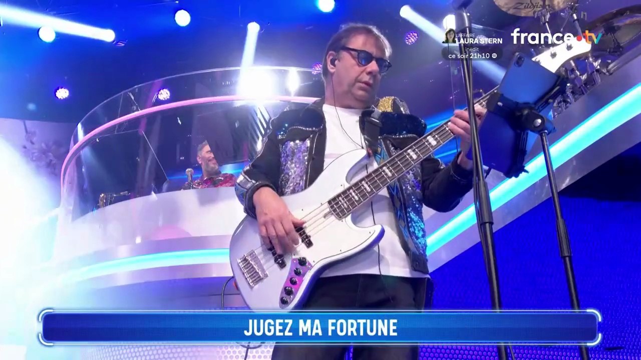 N'oubliez pas les paroles : Sandy est la nouvelle Maestro