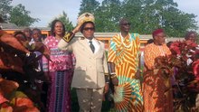 SALUT AUX COULEURS A AYENOUAN