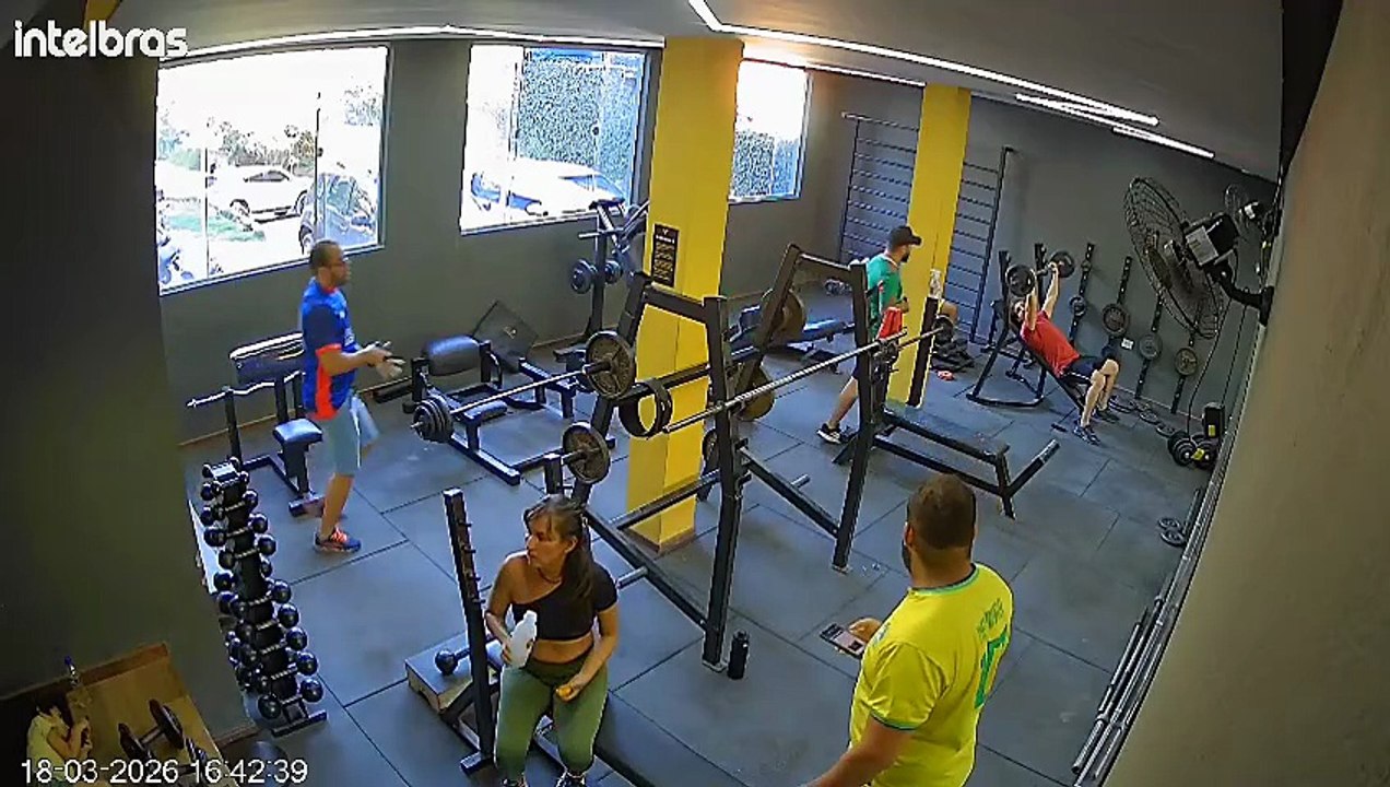 Homem é preso em academia após roubo de canetas emagrecedoras em município turístico da Bahia; assista