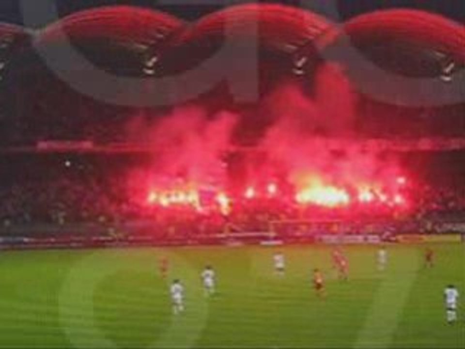 foot lyon bad gones clip virage nord Olympique Lyonnais