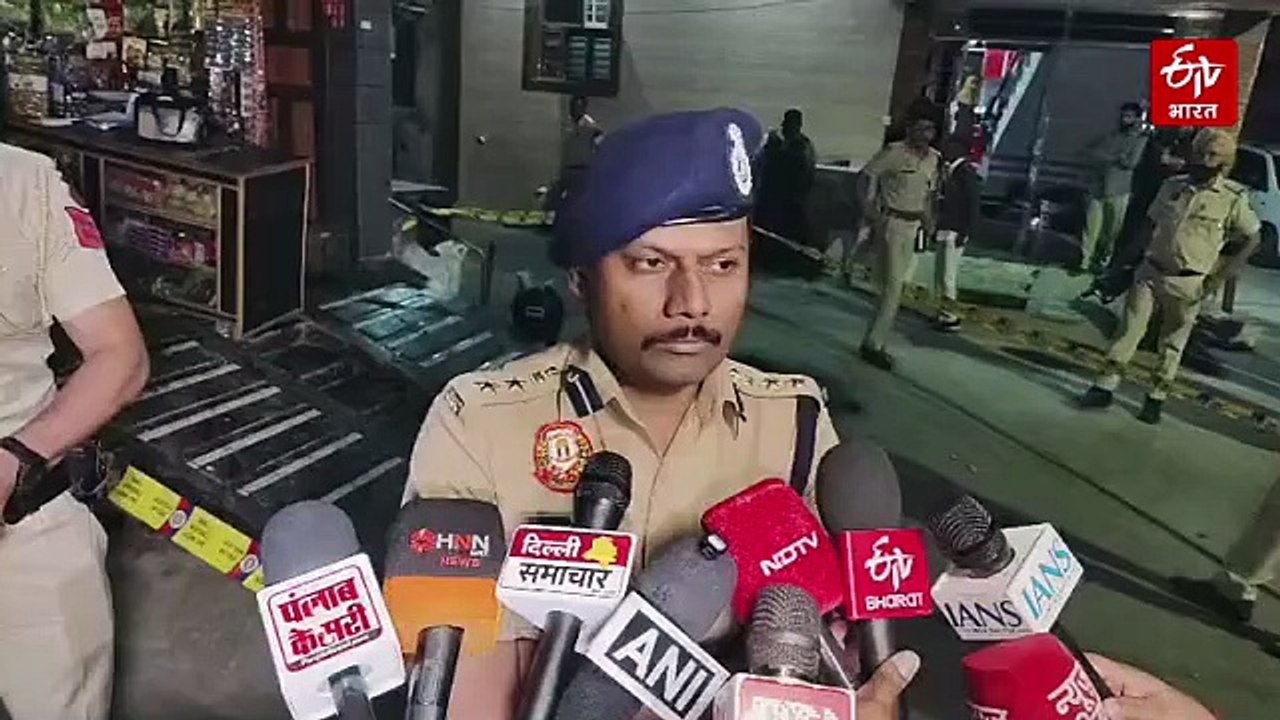 दिल्ली के बवाना इलाके में दुकान पर बदमाशों ने की ताबड़तोड़ फायरिंग, युवक की मौत से सहमे लोग
