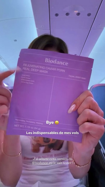 Iris Mittenaere a réalisé son soin du visage dans l'avion. Capture d'écran Instagram