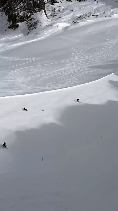 Quand tu déchausses ton snowboard sur une piste... risqué