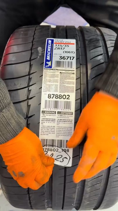 Montage pneus en 335/35/17 sur une dodge Viper 1996