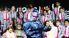 Famosos asisten al estreno de 'Matilda: El Musical'