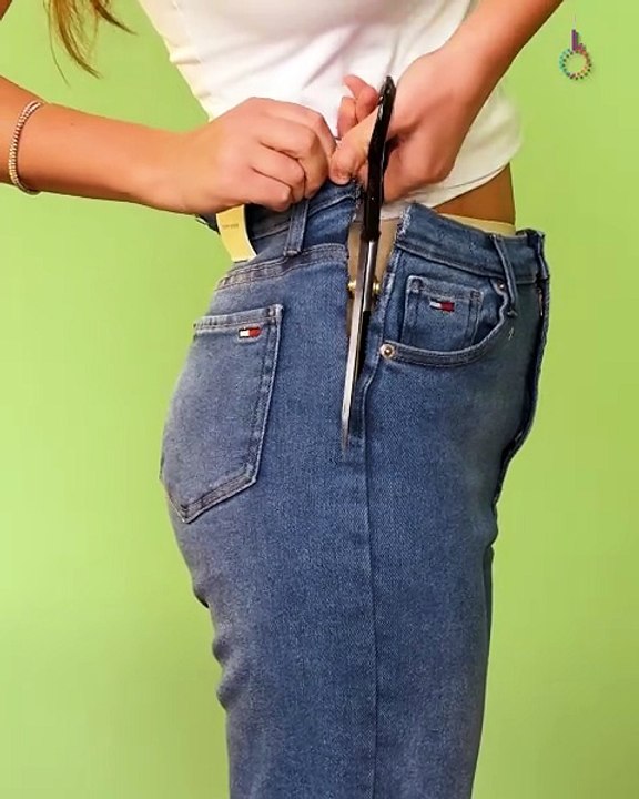 Extraordinary wall storage hack for everyday essentials👖