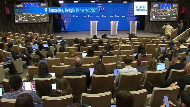 Nessuno può ricattarci : i leader Ue criticano il veto di Orbán sul prestito all'Ucraina