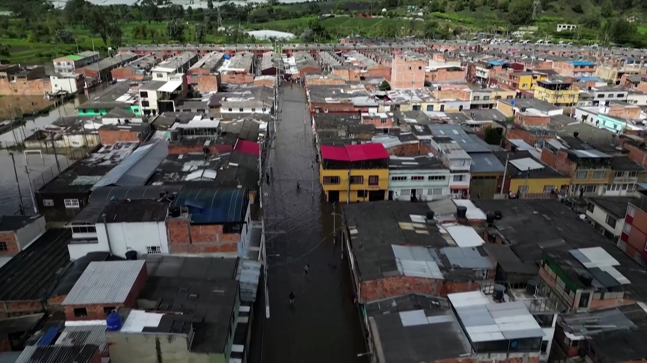 Kolumbien: Starkregen verursacht schwere Überschwemmungen in Facatativá, über tausend betroffen