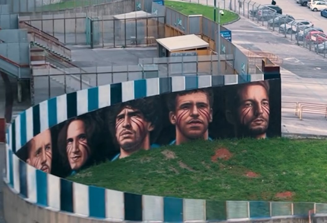 Lo Stadio Maradona ha un nuovo murales: è quello delle glorie del Napoli