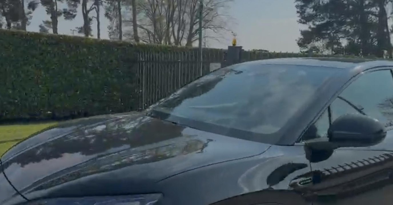 VIDEO FCIN1908 / Inter, Bastoni non parte per Firenze e lascia Appiano: le immagini