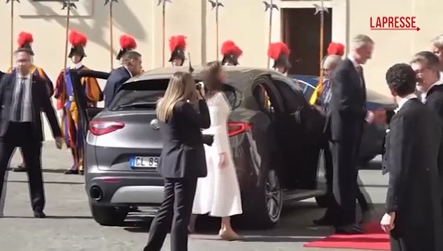 I reali di Spagna arrivano in Vaticano per l'incontro con Leone XIV