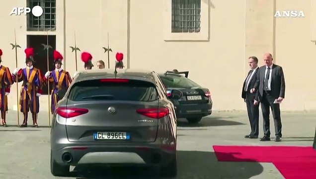 I Reali spagnoli arrivano in Vaticano per l'udienza con Papa Leone