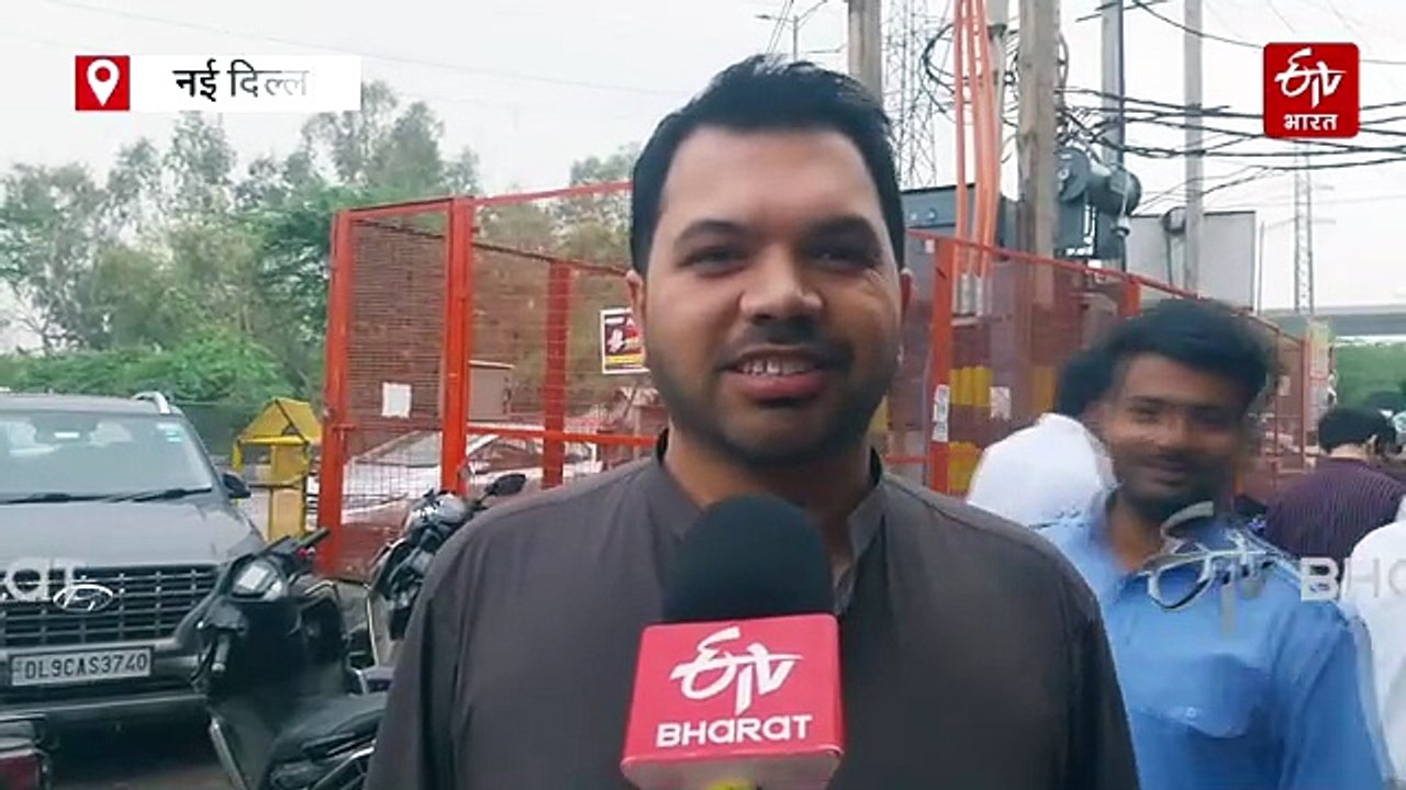 ईद से पहले शाहीन बाग इलाके के बाजारों में देखी गई रौनक, जमकर उमड़े खरीदार