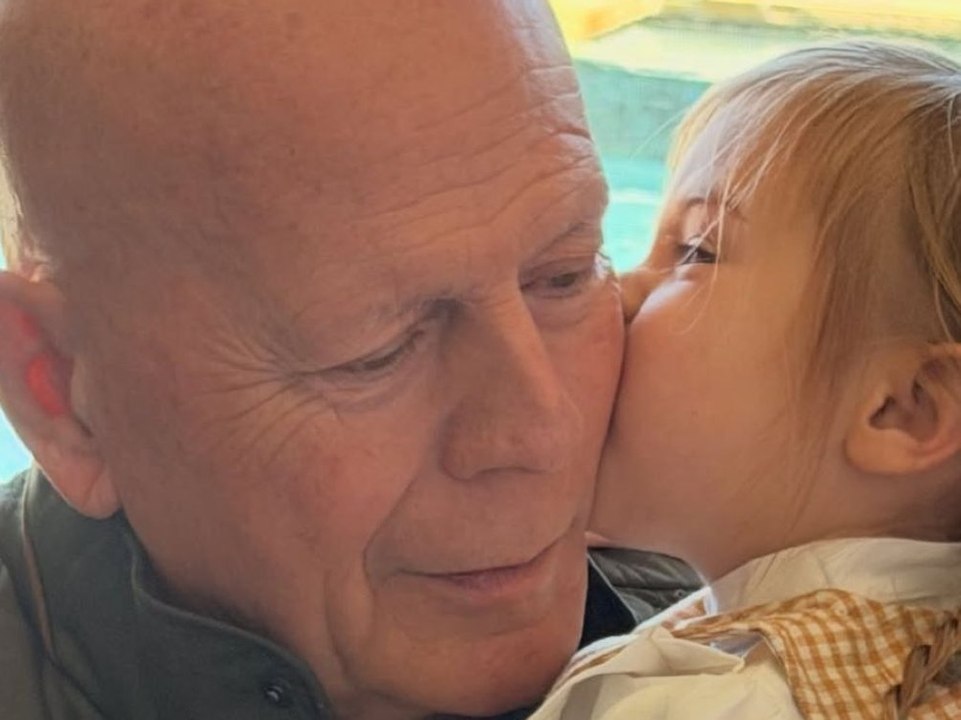 Bruce willis wird 71: so emotional gratuliert seine familie