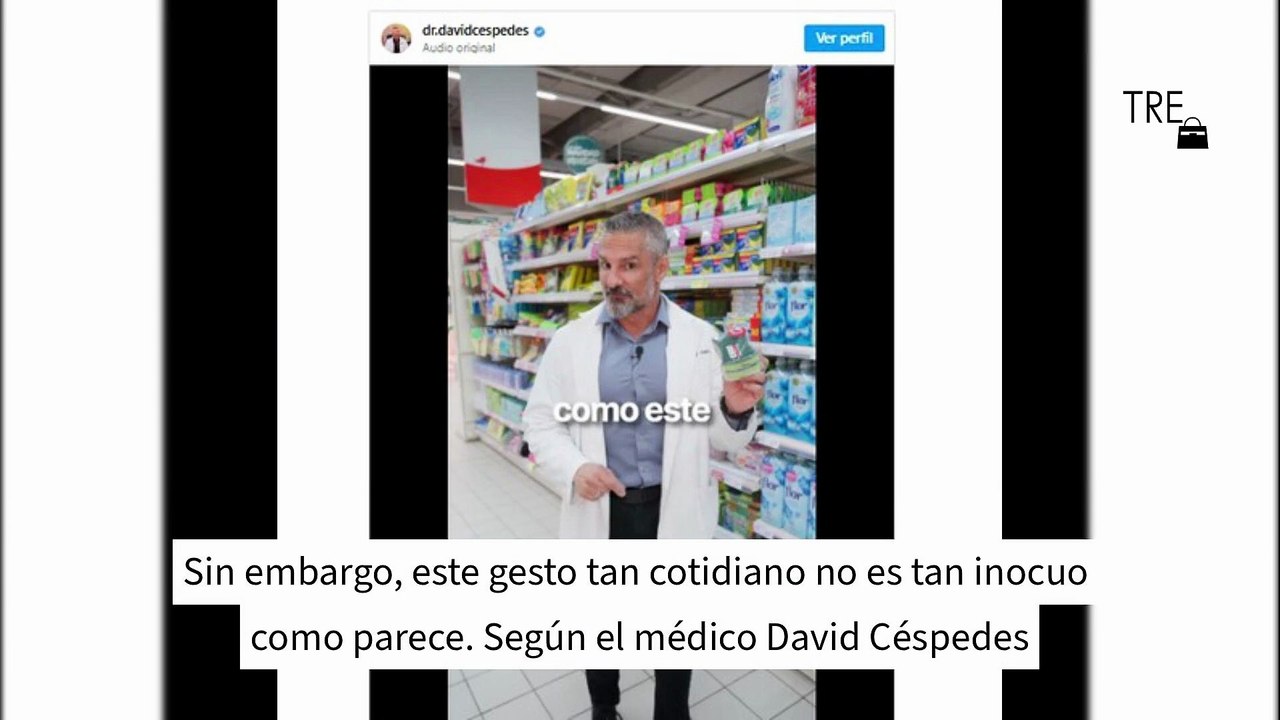 David Céspedes, experto en longevidad: "Cuando lavas los platos con un estropajo, la carga bacteriana se redistribuye en la vajilla que usas para comer, y eso afecta a la microbiota intestinal"