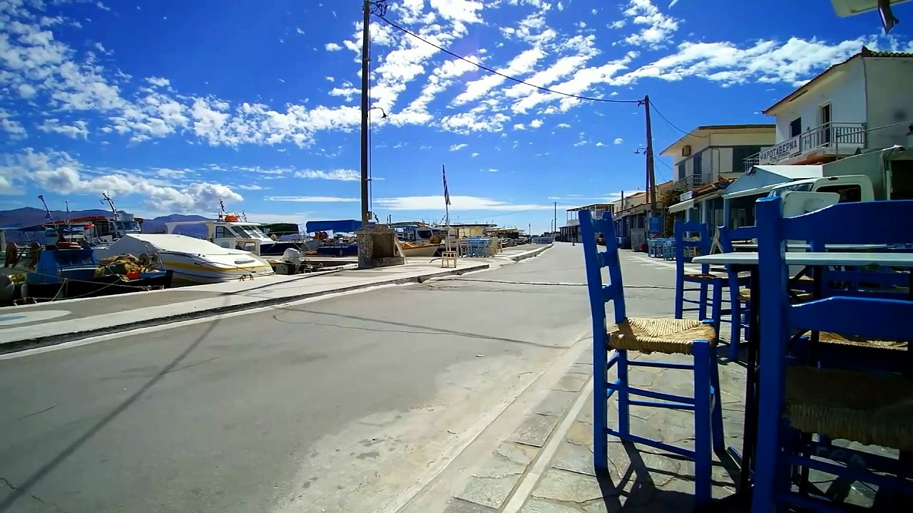 Icom M25EVO Blue Marine VHF Radio Review: Top-notch Communication