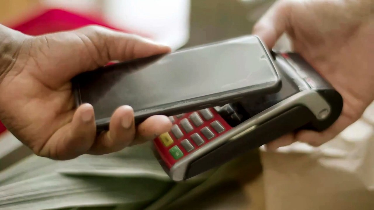 Verifone VX520 Review: Dial, Ethernet & Smart Card Reader M252-653-A3-NAA-3