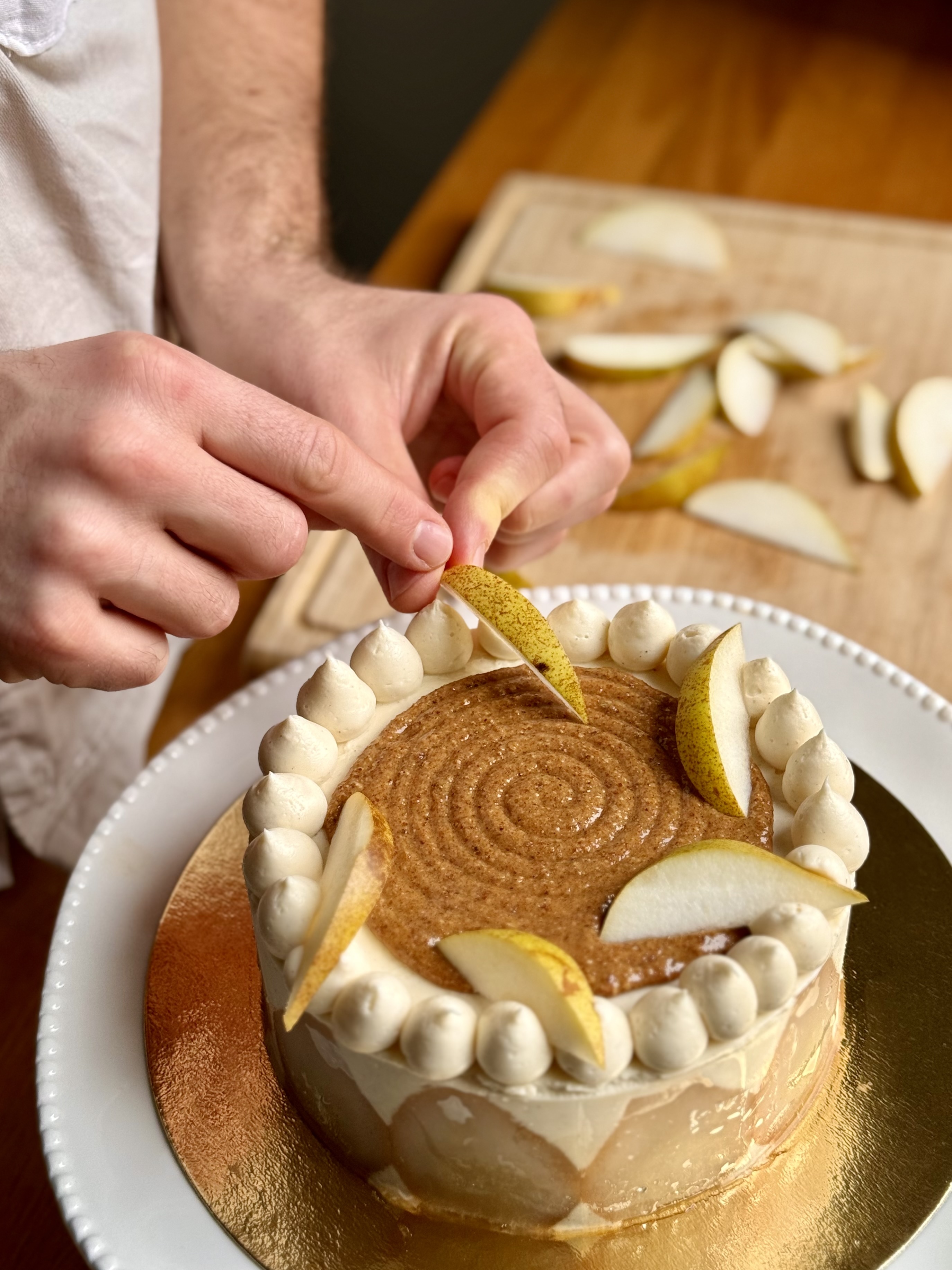 Le Poirier : Entremets à la Poire 🍐 | Recette avec Crème Diplomate, Biscuit Dacquoise et Praliné