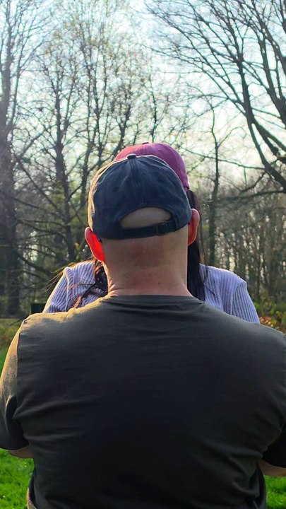 De notre amour est née une petite lumière… une petite âme grandit en moi, petit à petit 🤍👶Chaque jour, je le ressens davantage… et le plus doux des cadeaux est en route ✨Que Dieu bénisse tous les cœurs qui aspirent à l’amour 🤲💫