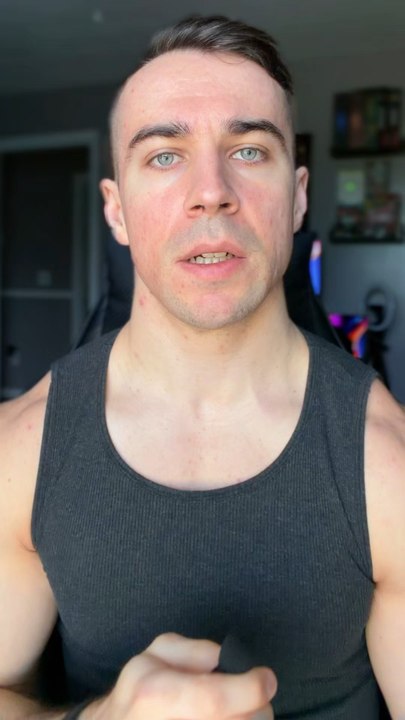 🔃 Dumbbell Chest Fly 💪Dumbbell chest flies are most useful for training the chest through a big stretch under control. They are not your best exercise for moving the most weight, but they can be very valuable when used for the right reason.