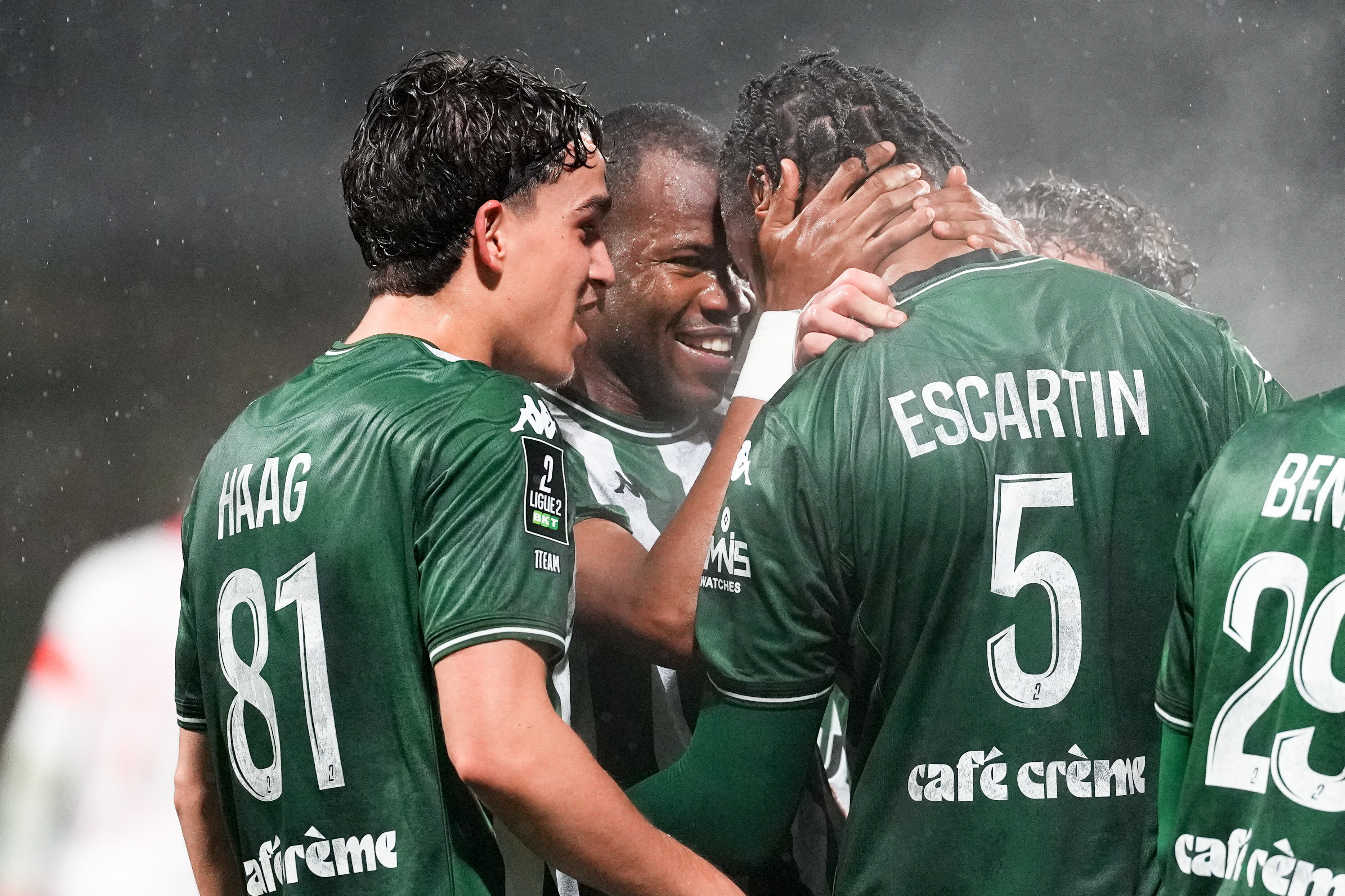 Ligue 2 : Le Red Star reste dans le bon wagon