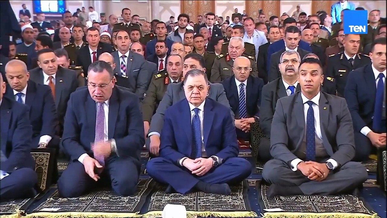 الرئيس السيسي يشهد خطبة عيد الفطر المبارك من مسجد الفتاح العليم