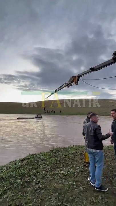 Şanlıurfa’da Bayramda Korku Dolu Dakikalar: Genç Suyun Ortasında Kaldı!