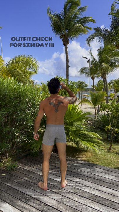 OUTFIT CHECK FOR SXM DAY III
