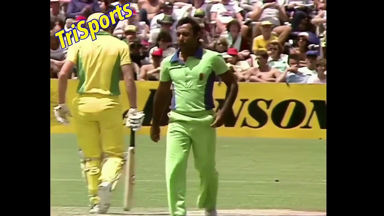 1983/84 Benson & Hedges | Australia vs Pakistan, 13th Match at Adelaide, Jan 30 1984