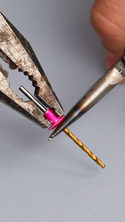 Screw depth stop ⛔️ hack to prevent drill marks
