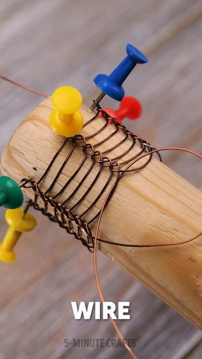 Creative Bracelet Made From Wire