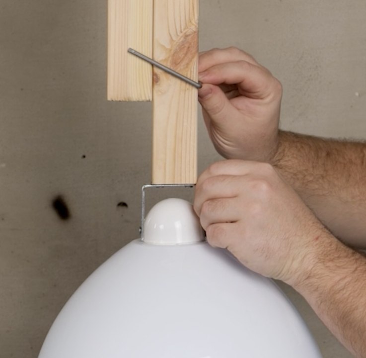 Adjustable lamp holder 🛋️